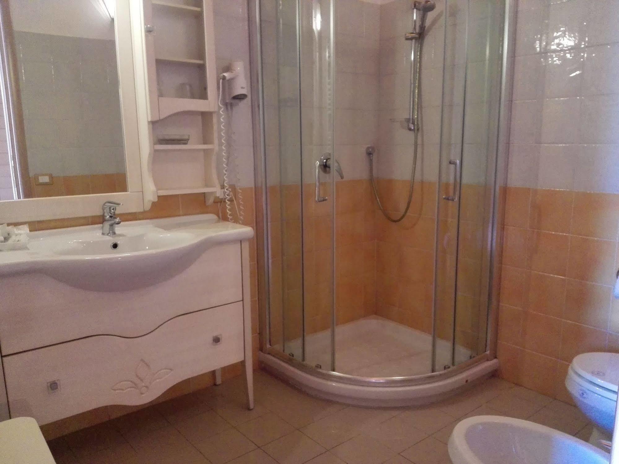 Hotel Acquasanta Terracina Zewnętrze zdjęcie